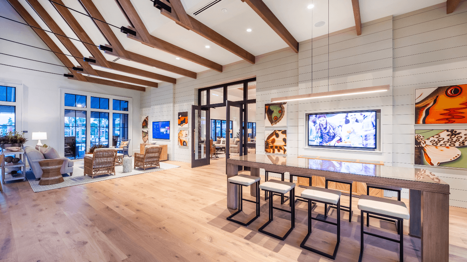 Lakehouse – Inside